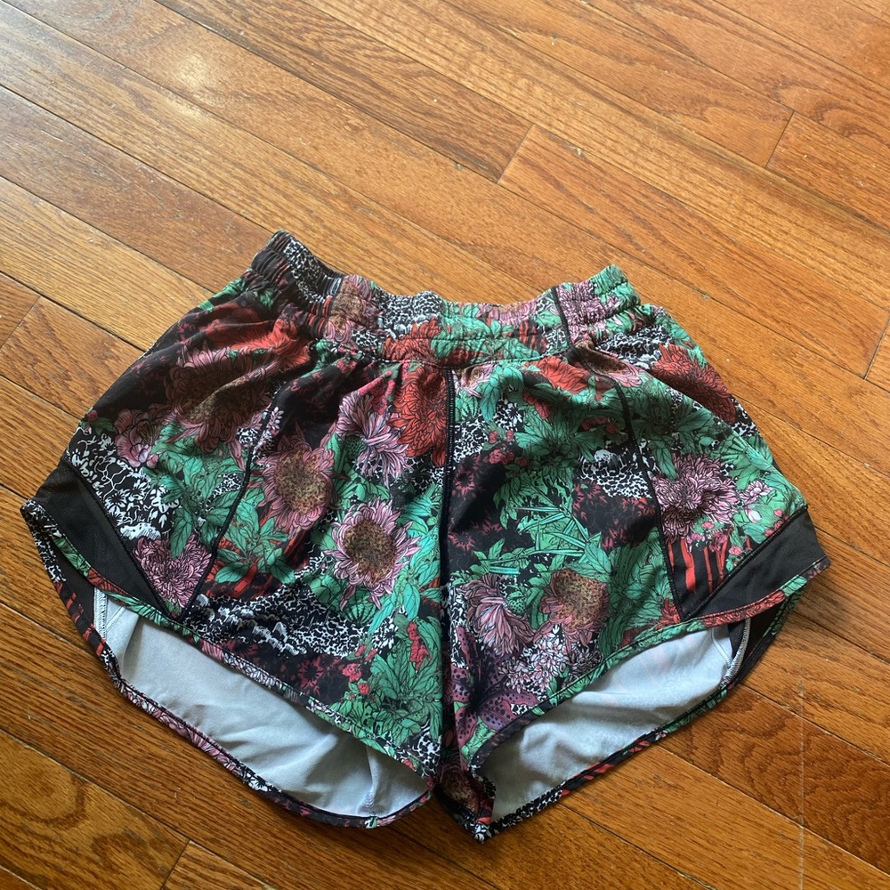 Lulu lemon Hotty hot shorts